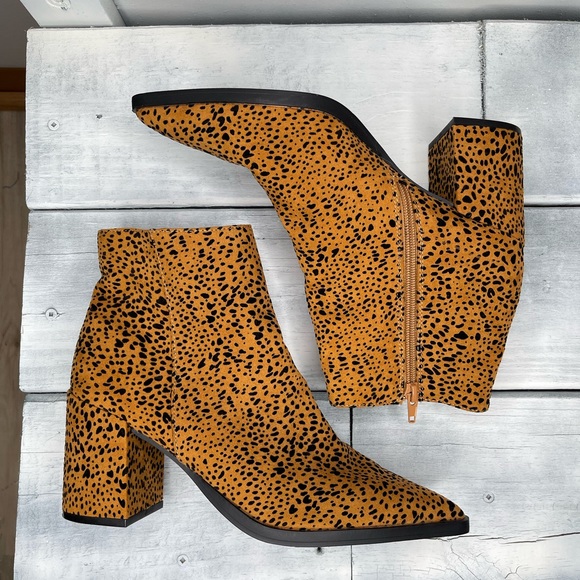 ALTAR’D STATE pointed toe booties - Picture 2 of 6